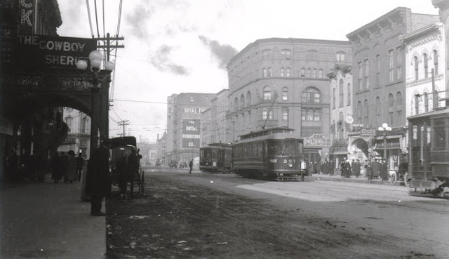 Garrick Theatre - Photo From Cinema Treasures (newer photo)